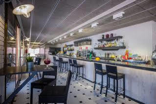 Vendrell Platja Hotel Calafell Buitenkant foto